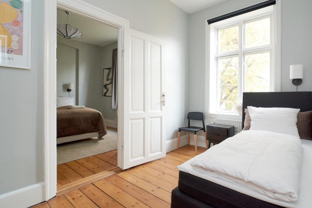 Spacious Scandinavian 3br In Vibrant Area