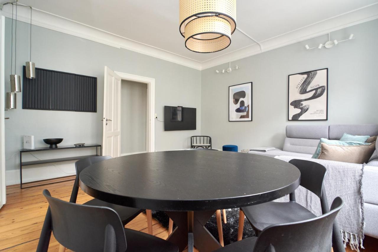 Spacious Scandinavian 3br In Vibrant Area *